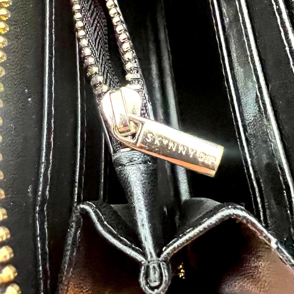 2/$15! NWOT Skinnydip Holographic Zip Wallet - Picture 7 of 7